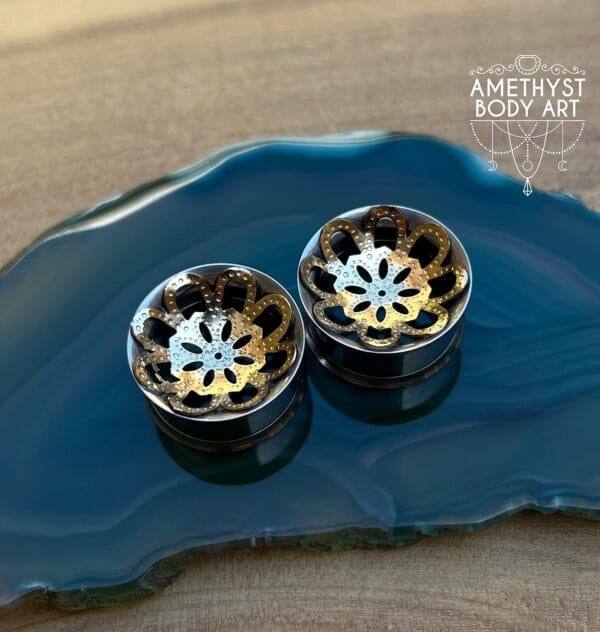 19mm SS Internally Threaded Double Flares With Gold Mandala Inlay