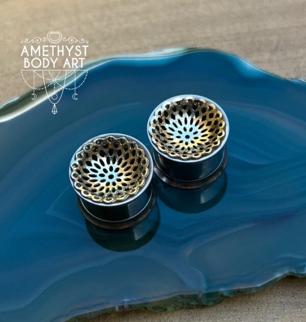 14mm SS Internally Threaded Double Flares With Gold Mandala Inlay