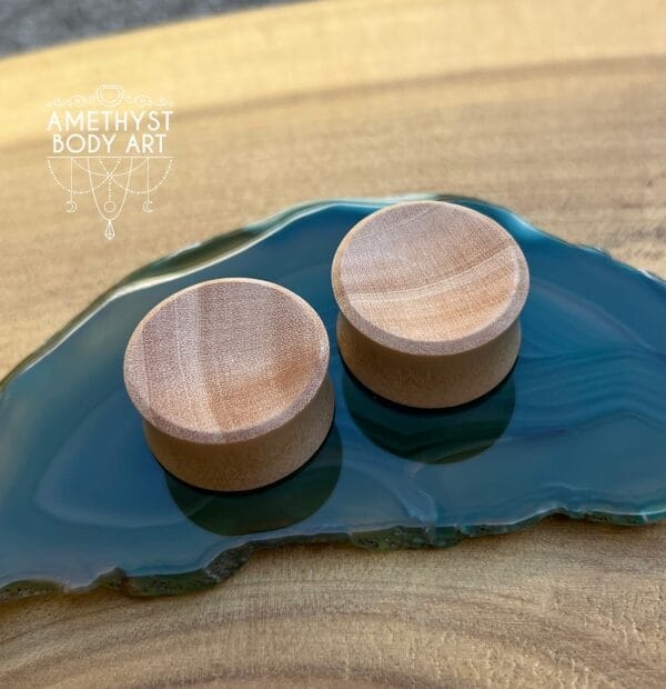 24mm Double Flared Crocodile Wood Plugs - Image 2