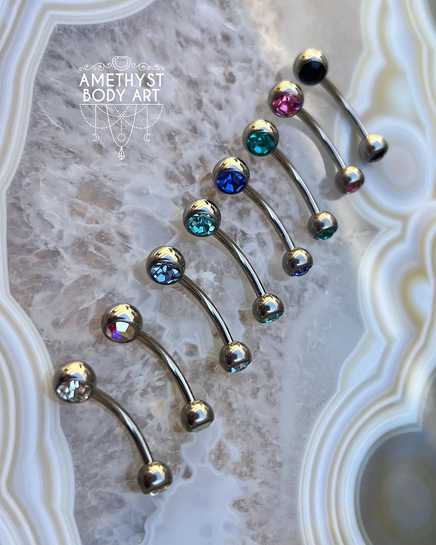 TI Navel Curve - Green CZ Externally Threaded (5mm, 6mm ball) - Image 4