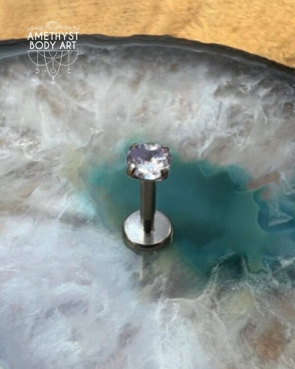 3mm Prong-Set Lavender Cubic Zirconia with Titanium Labret