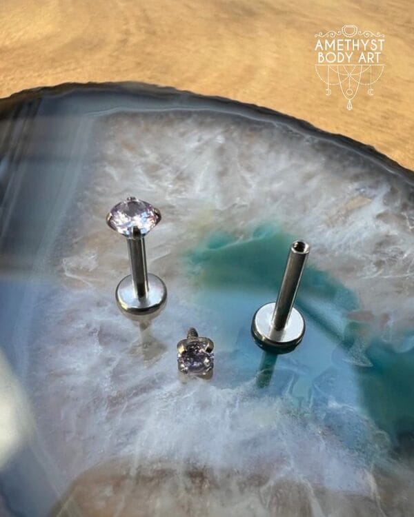 3mm Prong-Set Lavender Cubic Zirconia with Titanium Labret - Image 2