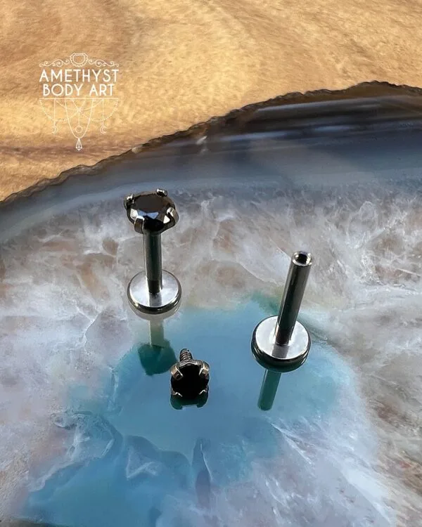 3mm Prong-Set Black Cubic Zirconia with Titanium Labret - Image 2